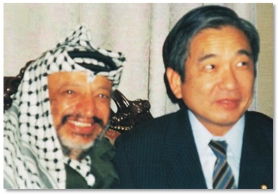 PLO アラファト議長